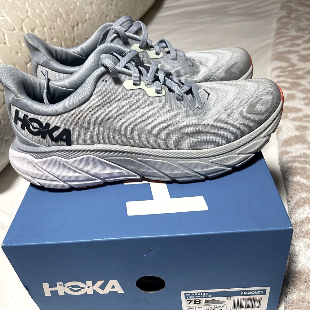 Woman’s hoka